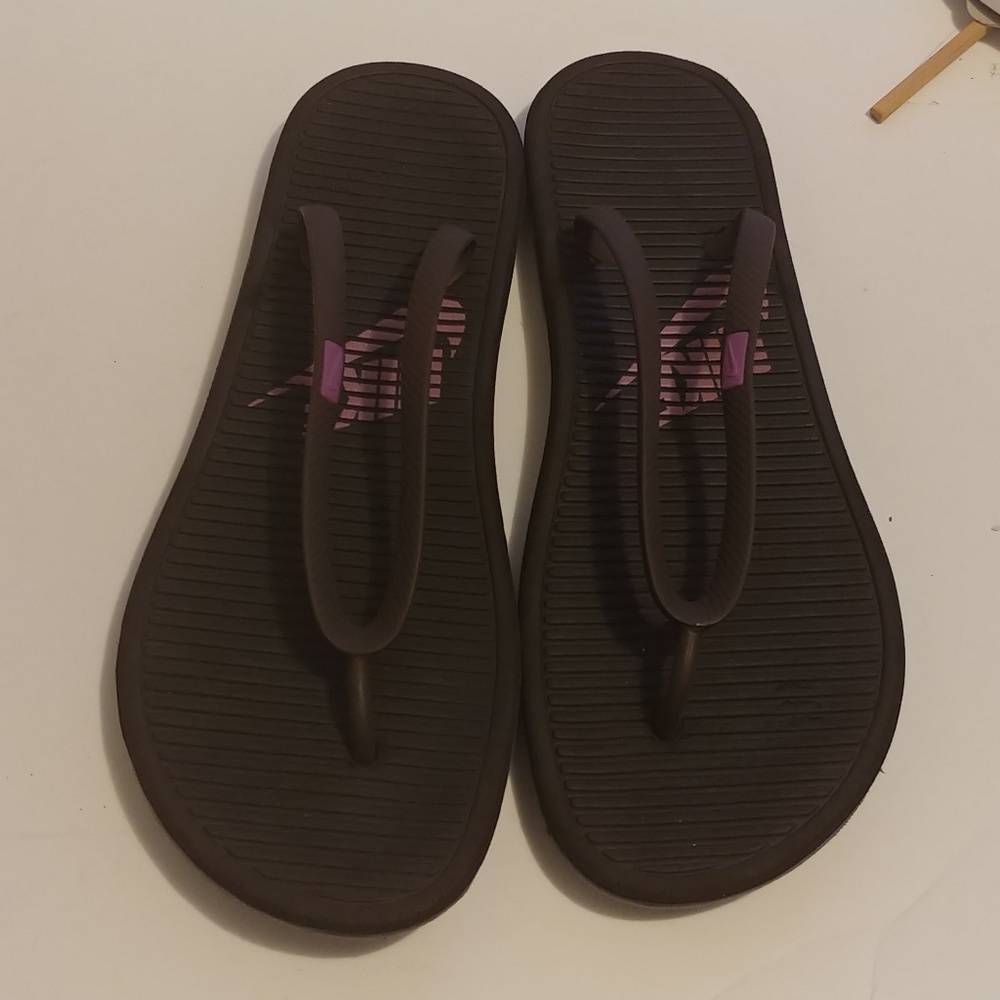 Nike: Flip flops